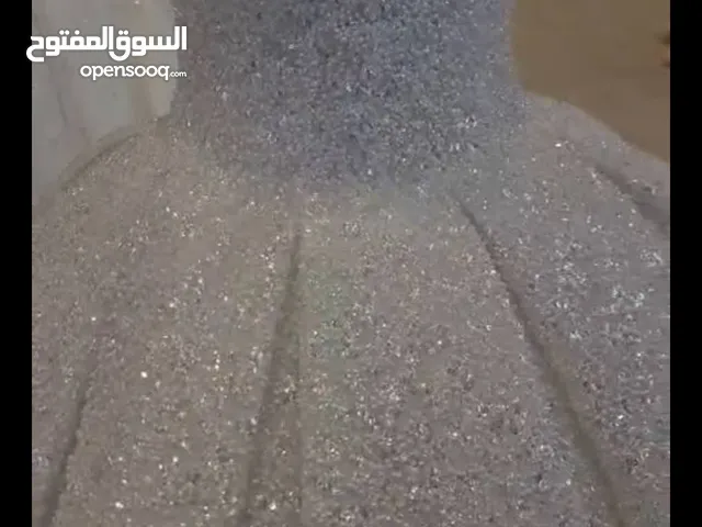 فستان زفاف للبيع