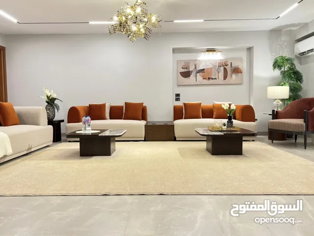 200 m2 3 Bedrooms Apartments for Rent in Giza Dokki