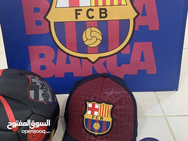 للبيع كاب وكورة ومدالية ابطال اوروبا كلهم من نفس النادي برشلونه واصلي