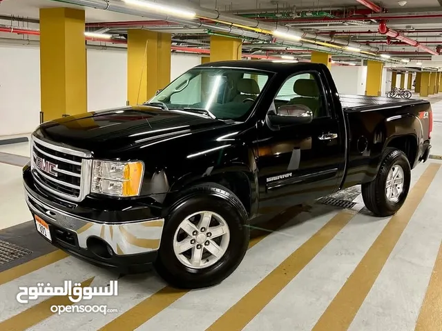 Used GMC Sierra in Northern Governorate