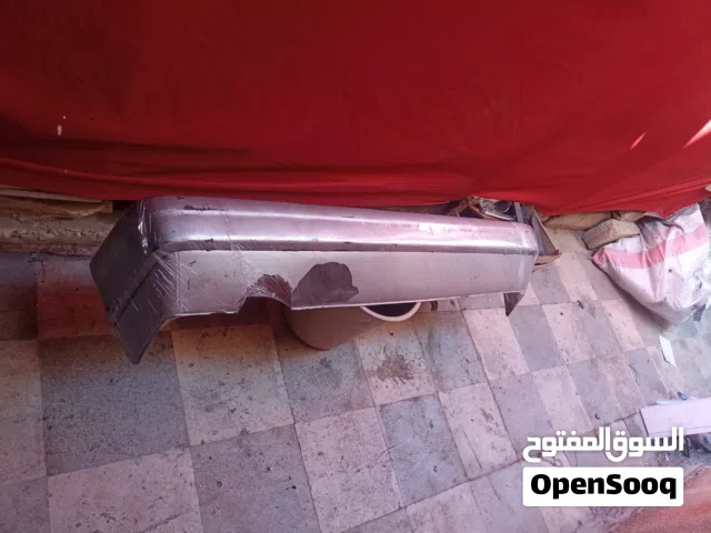 طنبون (صدام) خلفي مرسيدس 190 أصلي - نظافة ممتازة