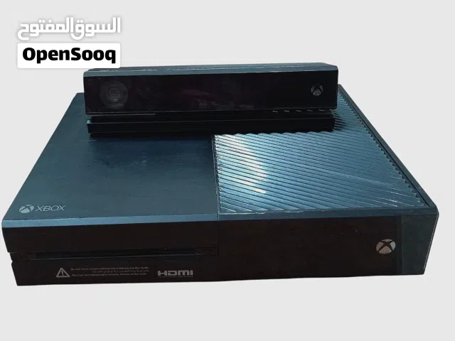 Xbox one in great condition 500 gigabyte storage