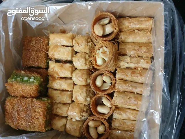 معلم حلويات سوري يطلب عمل