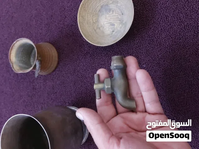 مجموعة نحاسيات قطع قديمة وثقيلة