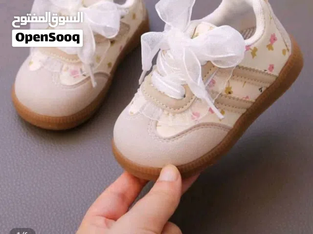 بوت جديد وكاله مقاس لعمر سنه