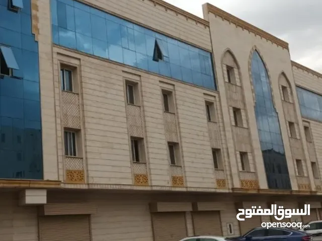 1000 m2 2 Bedrooms Apartments for Rent in Al Madinah Al Khalidiyyah