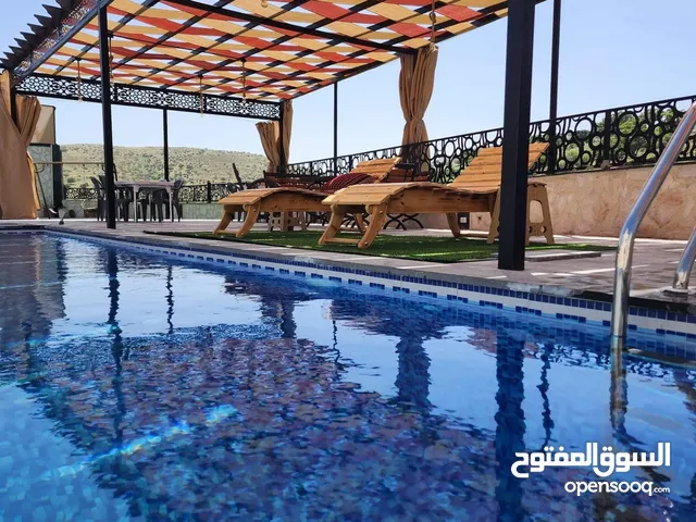 3 Bedrooms Chalet for Rent in Amman Birayn