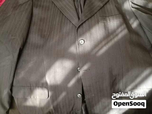 بدلات رجاليه مستعمله بحاله الجديد