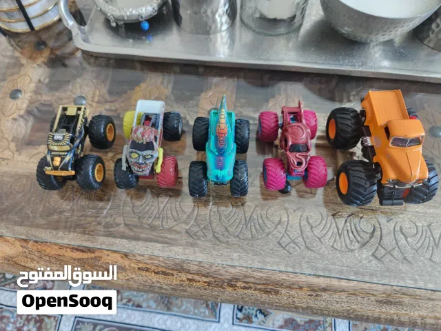 5 pieces big foot cars 1:64