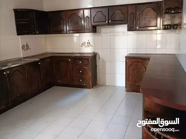 200 m2 2 Bedrooms Apartments for Rent in Central Governorate Sanad