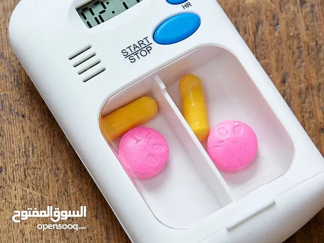 حفاظة أدوية مع منبه