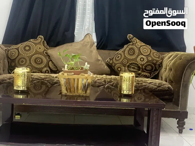 كنبة مع طاولة 20ريال