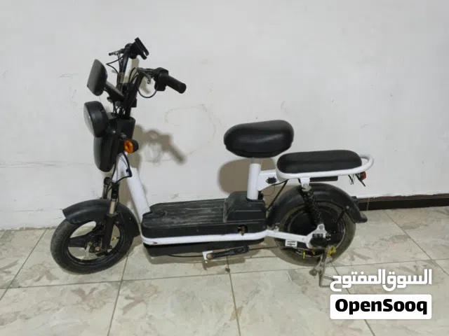 دراجه كهربائية  نظيفه