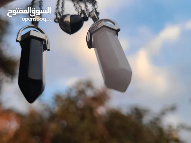 فرح الكبل بهدية قلادة +عطر اليت