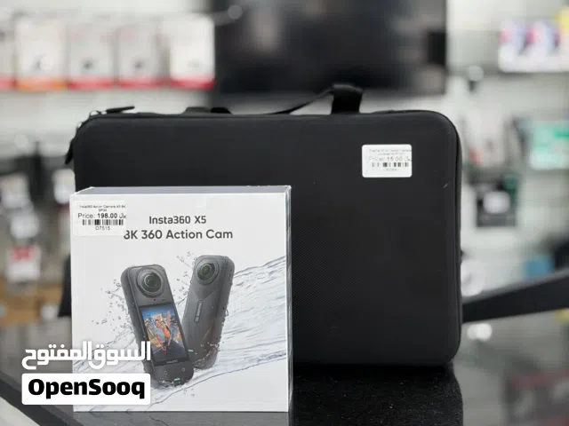 Insta360 Action Camera with Bundle Kit in Muscat / Brand New
