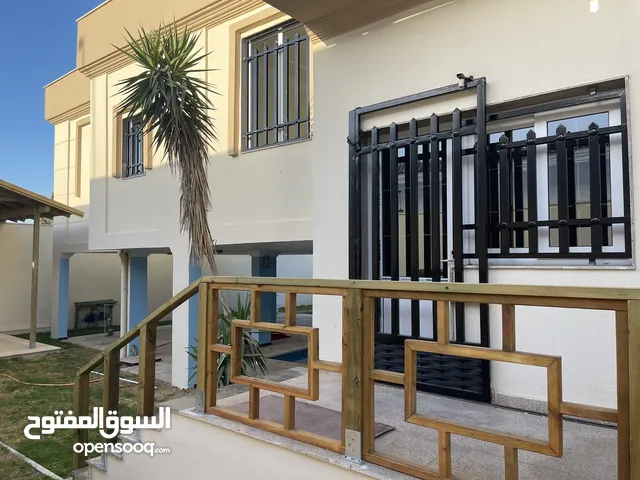 400 m2 5 Bedrooms Villa for Rent in Tripoli Other