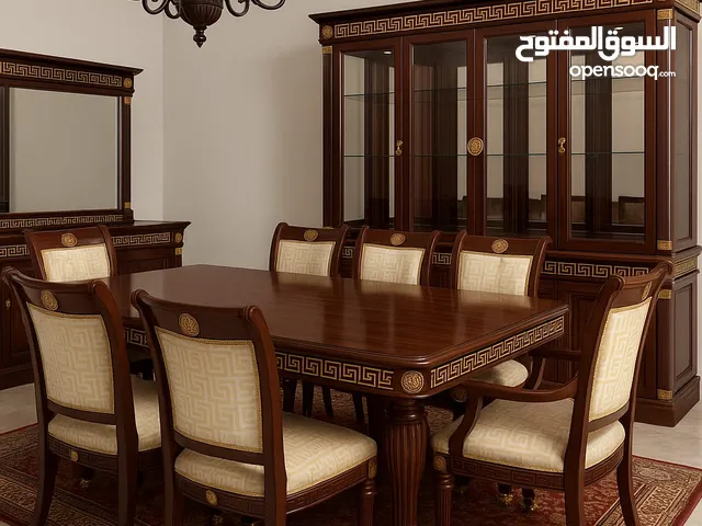 غرفة سفرة إيطالية أصلية ماركة فيرساتشي مميزة جدا للبيع بالسعر جدا