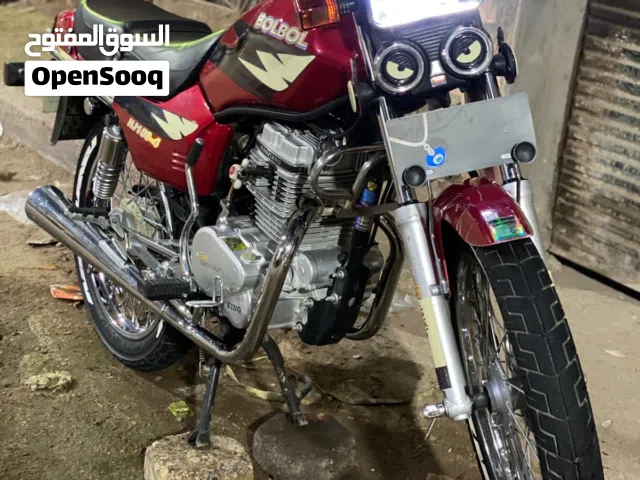 للبيع مكنه هوجن 4 موديل 2024 ملحق 2025 كسر زيرو فعلى رخصة سارية لمدة سنتين مرور الأميرية محلتش مسمار