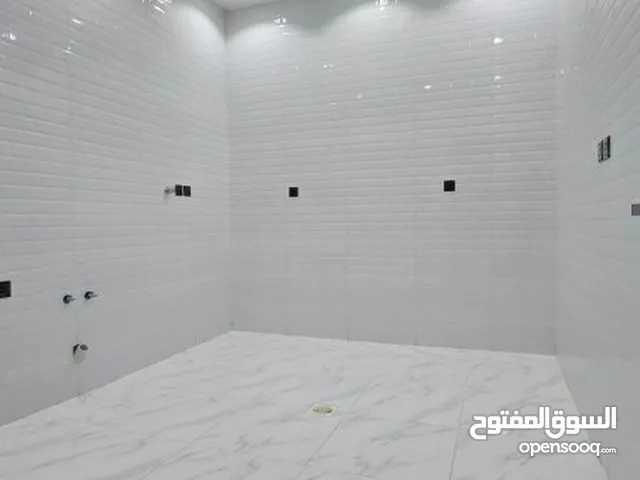 230m2 More than 6 bedrooms Apartments for Rent in Jeddah Hai Al-Tayseer
