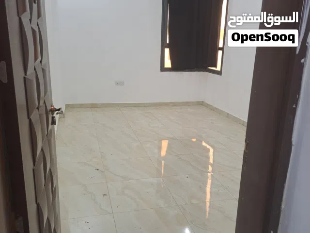 80 m2 3 Bedrooms Apartments for Rent in Hawally Hawally