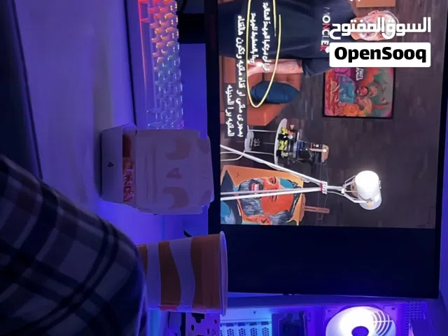 بي سي جمينج  مع الشاشه 34  بوصه مع جميع الملحقات للبيع مستعمل أسبوع فقط جديده قابل التفاوض