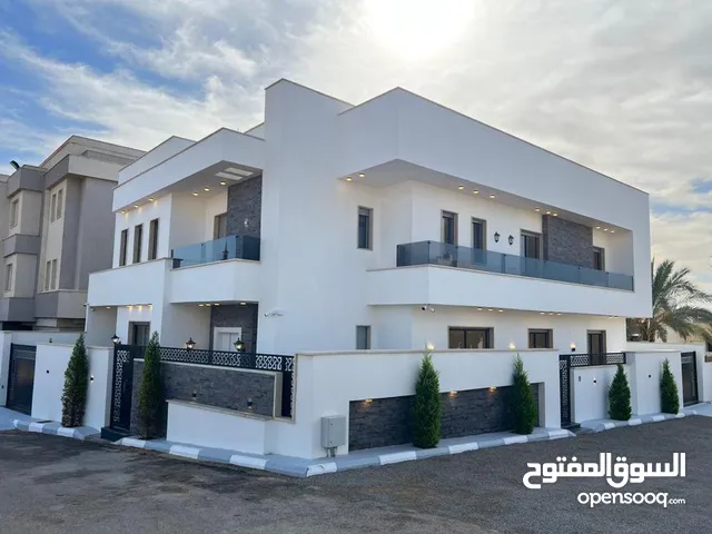 620m2 4 Bedrooms Villa for Sale in Tripoli Ain Zara