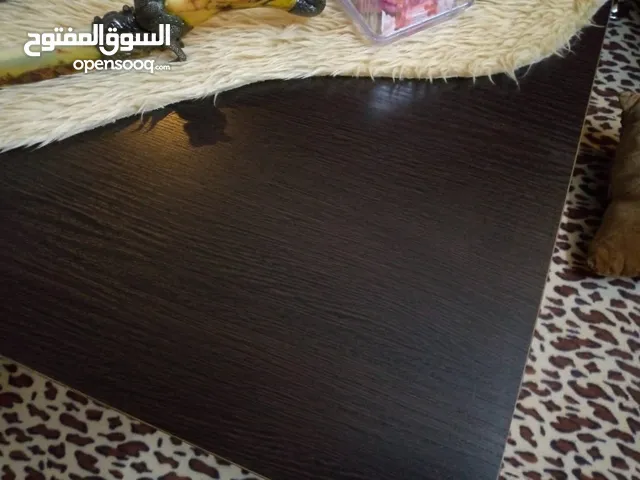 طاوله تفصيل بحاله ممتازه وجيده