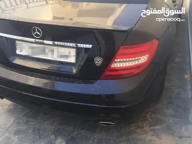 سيارة مرسيدس فل الفل عز ما تكسب تعال قلب وشوف