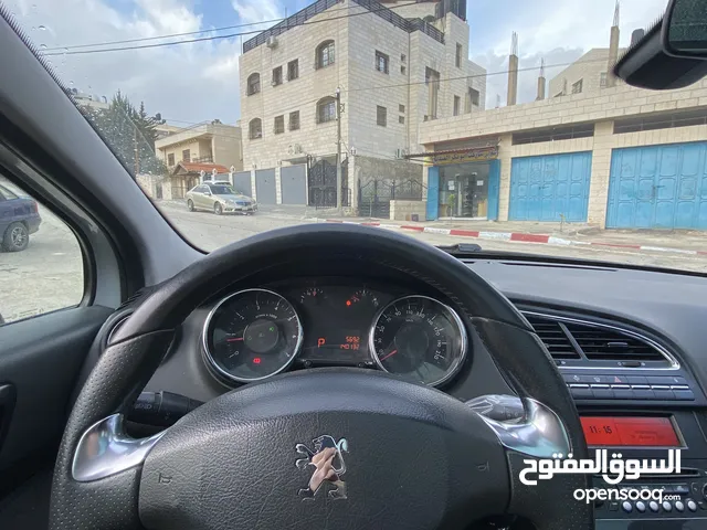 Peugeot 5008 Standard in Nablus