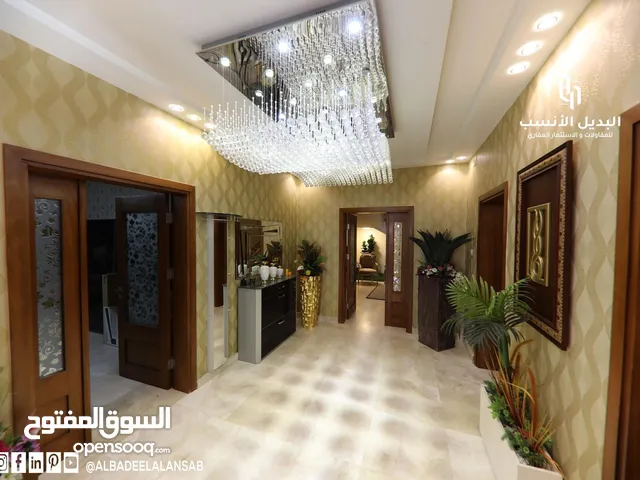 550 m2 More than 6 bedrooms Villa for Rent in Tripoli Al-Sabaa