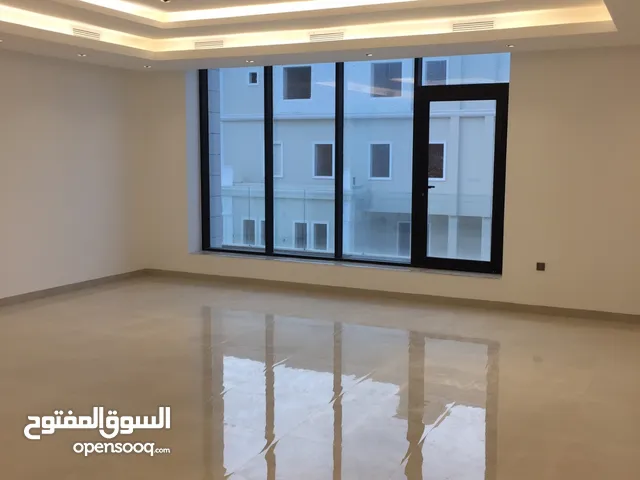 400 m2 4 Bedrooms Townhouse for Rent in Kuwait City Jaber Al Ahmed
