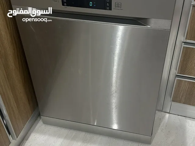 Samsung Stainless Steel Dishwasher – Excellent Condition, Fully Automatic!