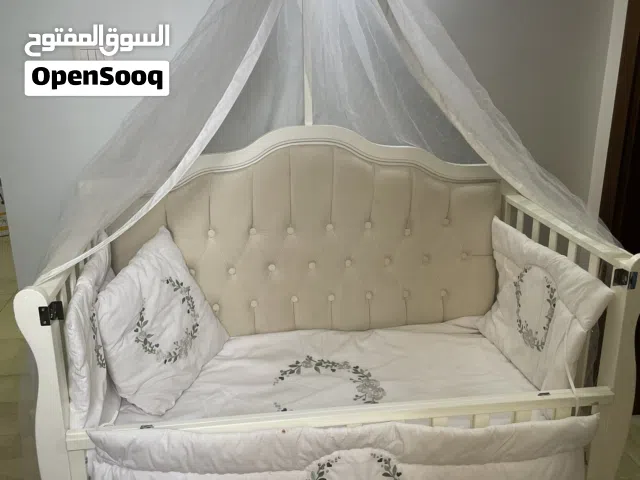 سرير خشب زان