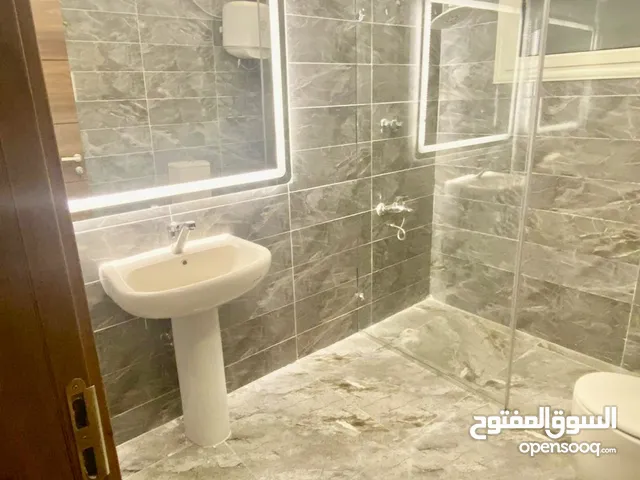 180m2 3 Bedrooms Apartments for Rent in Cairo Gesr Al Suez