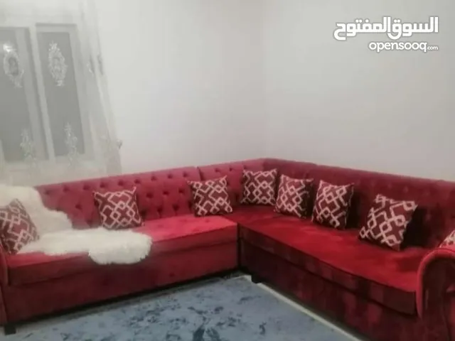 للبيع طقم كنب بحالة ممتازة جدا أستخدام بسيط