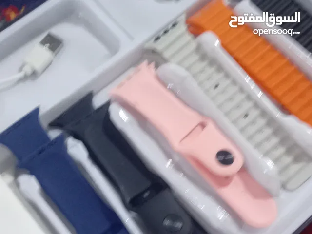 ساعه لمس بس ماعرفه اسم الامركه اخذتها 40رايتدها25وبيها مجال تربط علئ وموبايل