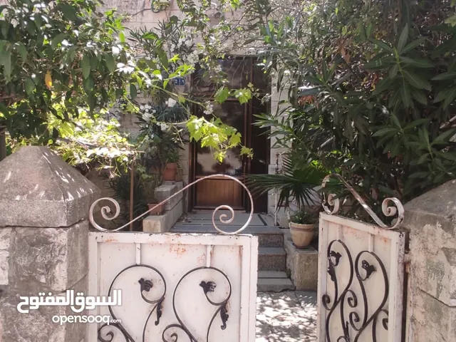 140 m2 3 Bedrooms Apartments for Rent in Ramallah and Al-Bireh Other