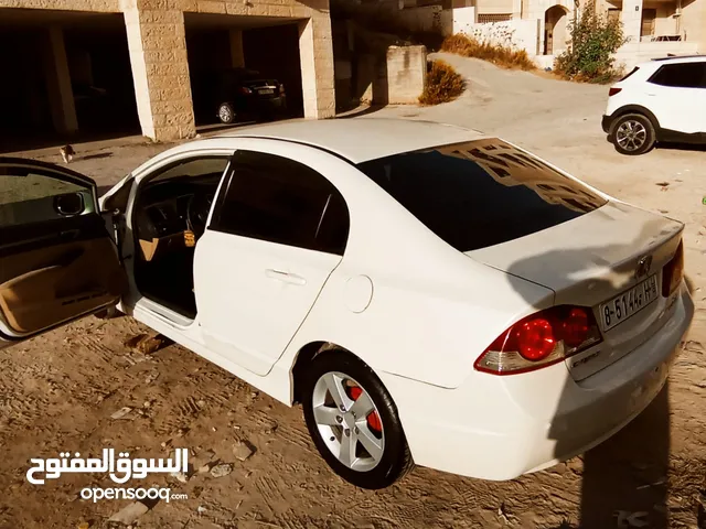 هوندا سيفك بحالة ممتازة