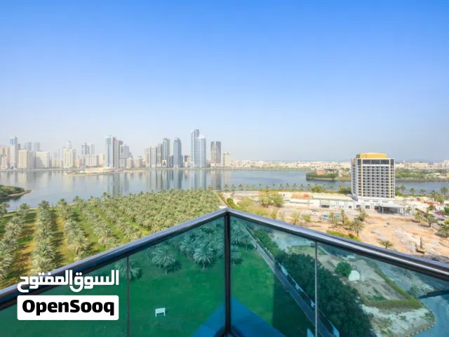 شقق للايجار السنوي في الشارقه باطلالات مختلفه   تشطيبات مميزه بمناطق مميزه  دفعات مرنه  شقق جديده