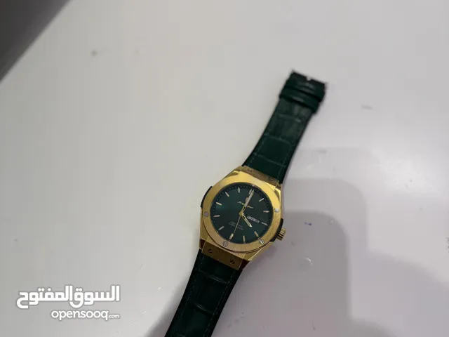ساعه جلد نضيف