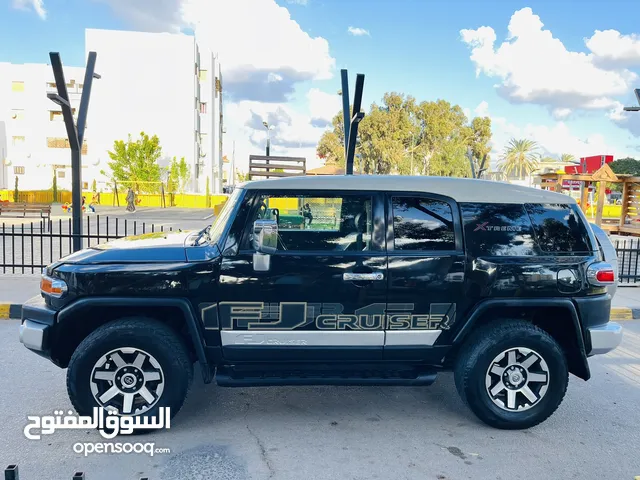 Used Toyota FJ in Misrata