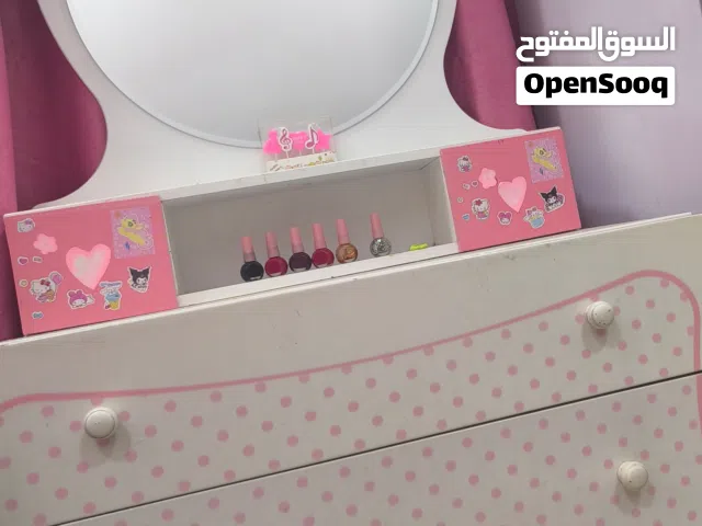 ميز مرايه