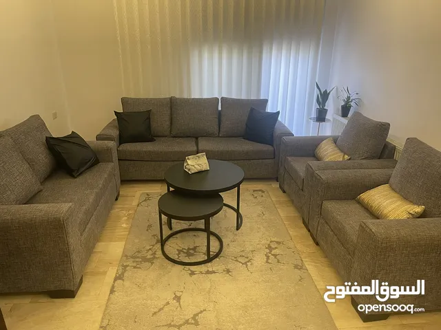 طقم غرفة ضيوف بحالة ممتازة استخدام سنة