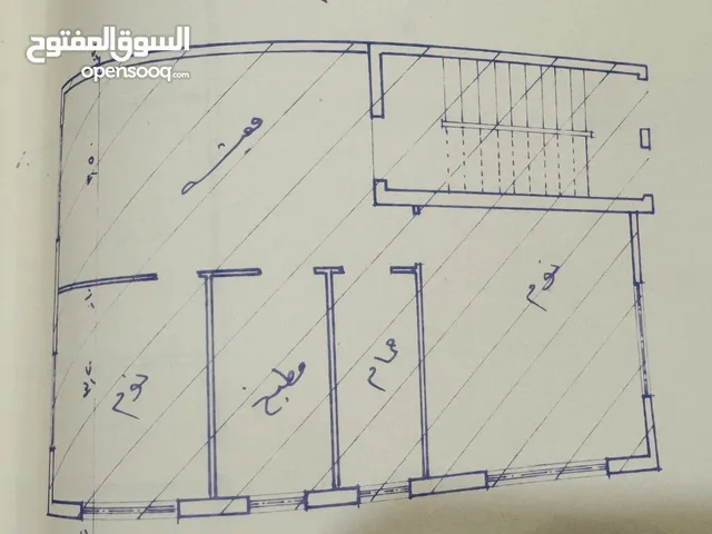 عمارة سكنية على ارض نصف دنم 511 متر مربع تتكون من ثلاث طوابق منطقة هادئة و قريب من شارع المطار
