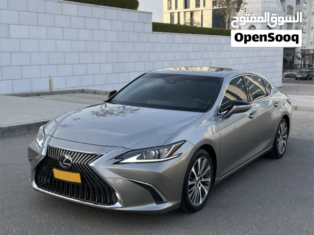 Lexus ES350 2019