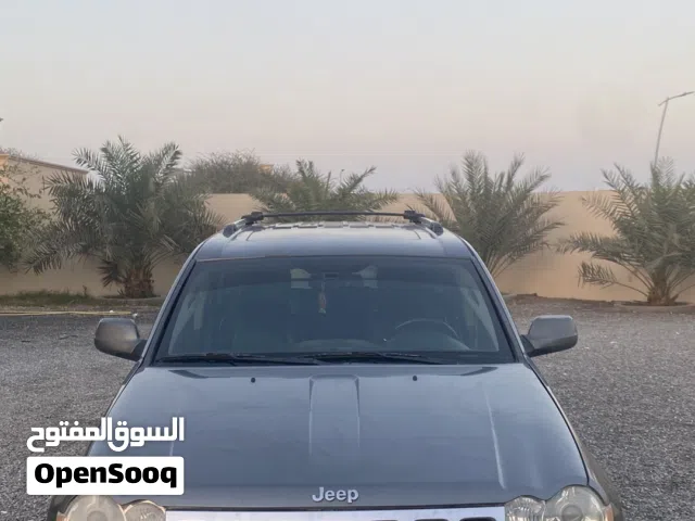 جيب الدفع رباعي جراند شروكي