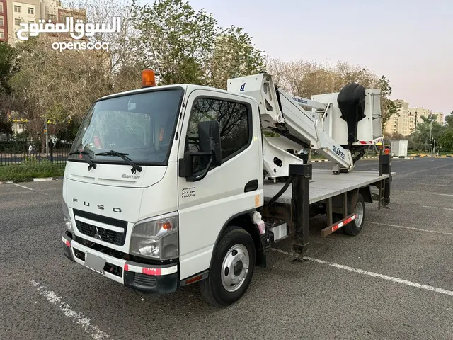 Used Mitsubishi Van in Hawally