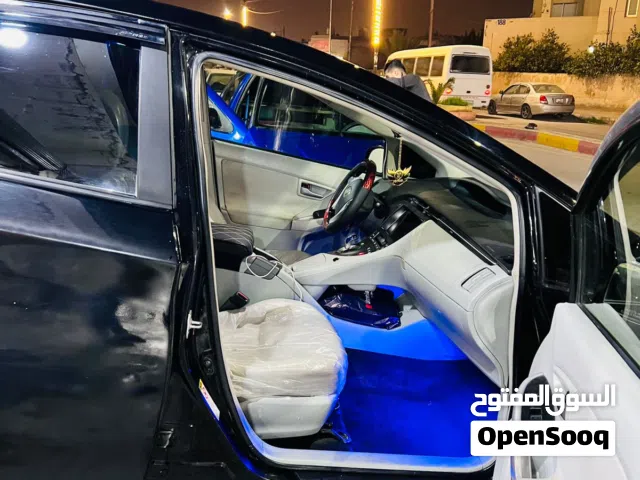 2012 تويوتا بريوس Prius