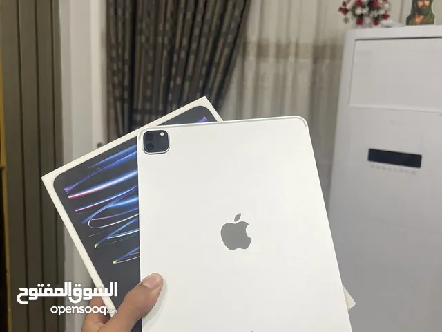 Apple iPad pro 4 128 GB in Baghdad