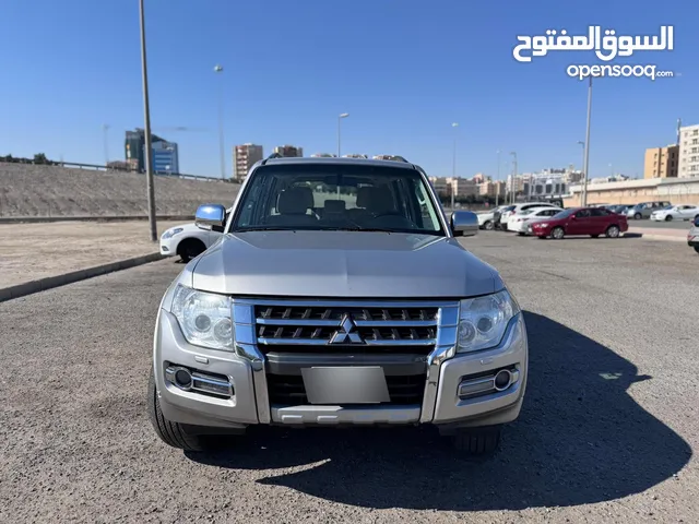 باجيرو موديل 2018 فل ابشن كامل مواصفات